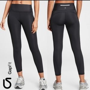 GapFit Sculpt Revolution 7/8 length legging